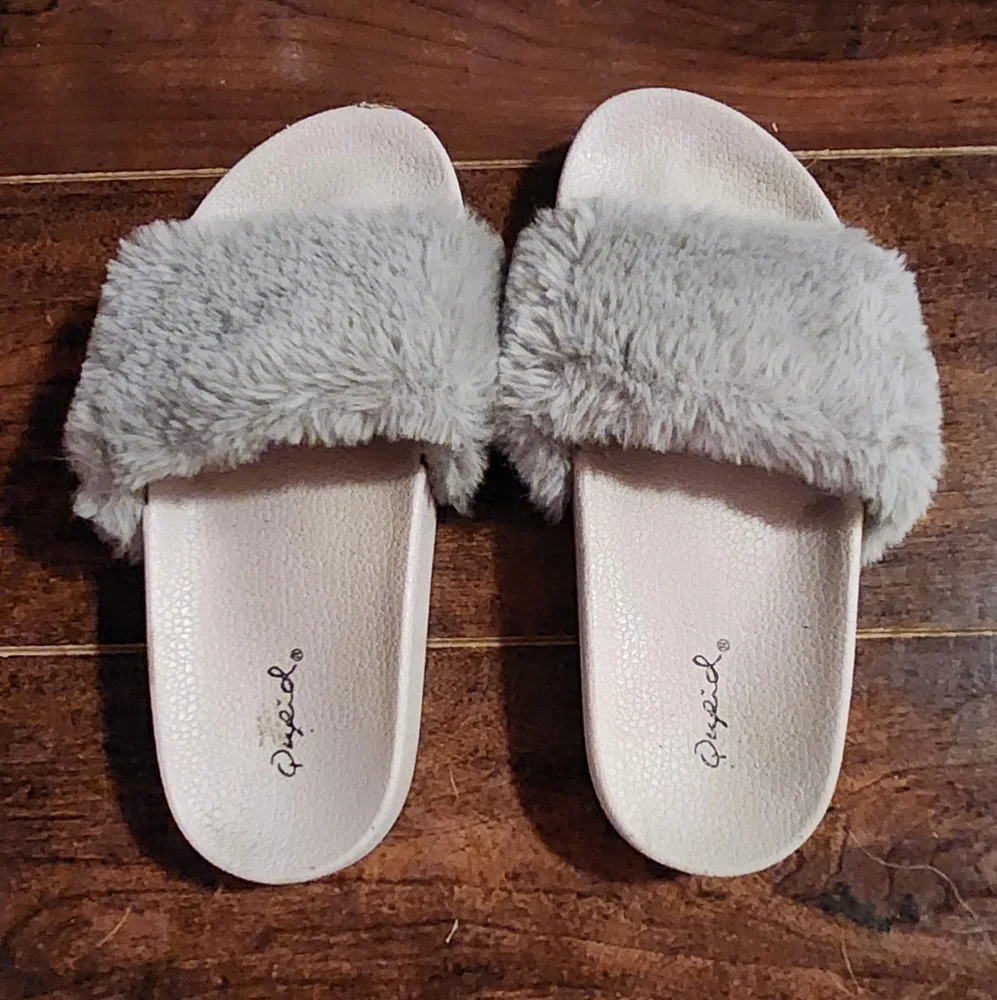 Gray Furry Slide Slippers - Picture 4 of 8